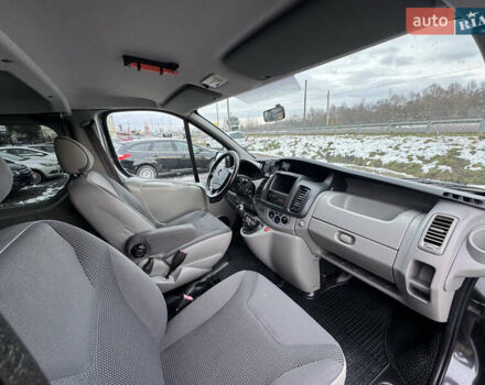 Черный Опель Виваро, объемом двигателя 2 л и пробегом 267 тыс. км за 14900 $, фото 29 на Automoto.ua