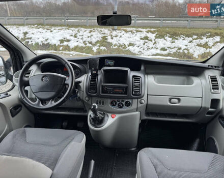 Черный Опель Виваро, объемом двигателя 2 л и пробегом 267 тыс. км за 14900 $, фото 35 на Automoto.ua