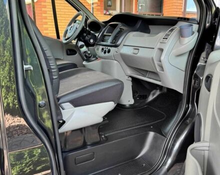 Черный Опель Виваро, объемом двигателя 2 л и пробегом 218 тыс. км за 13700 $, фото 6 на Automoto.ua