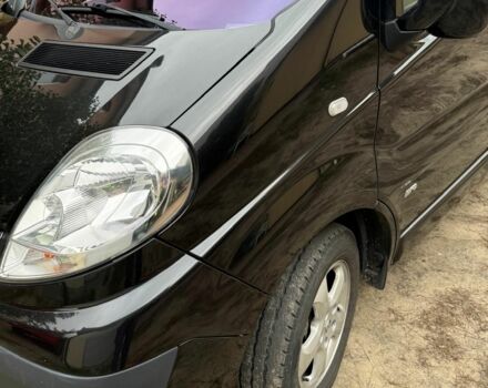 Чорний Опель Віваро, об'ємом двигуна 2 л та пробігом 166 тис. км за 8200 $, фото 4 на Automoto.ua