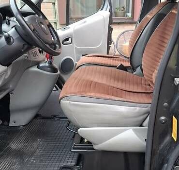 Чорний Опель Віваро, об'ємом двигуна 2 л та пробігом 247 тис. км за 15300 $, фото 16 на Automoto.ua