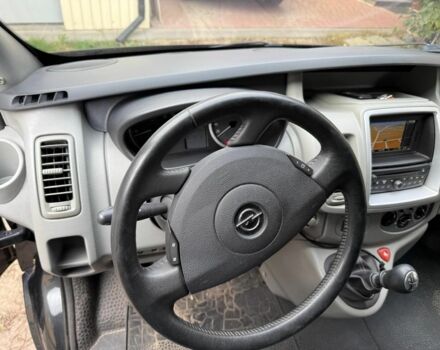 Чорний Опель Віваро, об'ємом двигуна 2 л та пробігом 166 тис. км за 8200 $, фото 17 на Automoto.ua