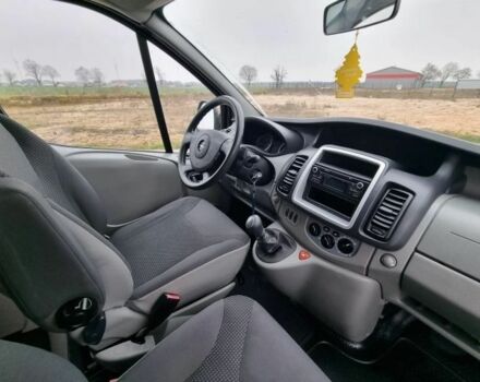 Чорний Опель Віваро, об'ємом двигуна 2 л та пробігом 201 тис. км за 8600 $, фото 10 на Automoto.ua