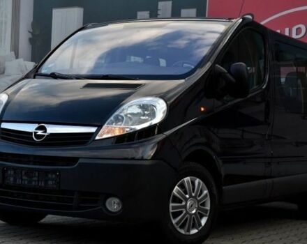 Черный Опель Виваро, объемом двигателя 2 л и пробегом 215 тыс. км за 8500 $, фото 1 на Automoto.ua