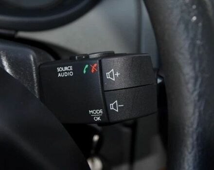 Черный Опель Виваро, объемом двигателя 2 л и пробегом 215 тыс. км за 8500 $, фото 20 на Automoto.ua