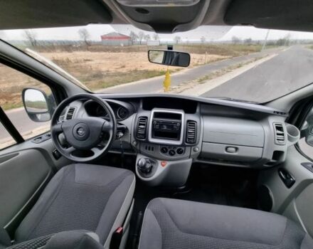 Чорний Опель Віваро, об'ємом двигуна 2 л та пробігом 201 тис. км за 8600 $, фото 8 на Automoto.ua