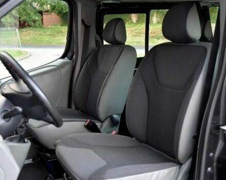 Черный Опель Виваро, объемом двигателя 2 л и пробегом 215 тыс. км за 8500 $, фото 11 на Automoto.ua