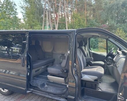 Чорний Опель Віваро, об'ємом двигуна 2 л та пробігом 166 тис. км за 8200 $, фото 6 на Automoto.ua