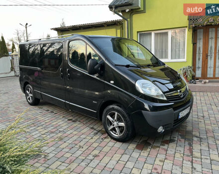 Черный Опель Виваро, объемом двигателя 2 л и пробегом 316 тыс. км за 14950 $, фото 4 на Automoto.ua
