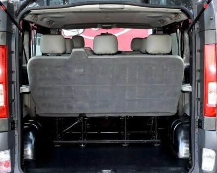 Черный Опель Виваро, объемом двигателя 2 л и пробегом 215 тыс. км за 8500 $, фото 8 на Automoto.ua