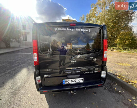 Черный Опель Виваро, объемом двигателя 2 л и пробегом 223 тыс. км за 16500 $, фото 4 на Automoto.ua