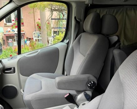 Чорний Опель Віваро, об'ємом двигуна 2 л та пробігом 166 тис. км за 8200 $, фото 18 на Automoto.ua