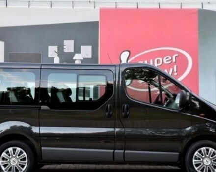 Черный Опель Виваро, объемом двигателя 2 л и пробегом 215 тыс. км за 8500 $, фото 4 на Automoto.ua