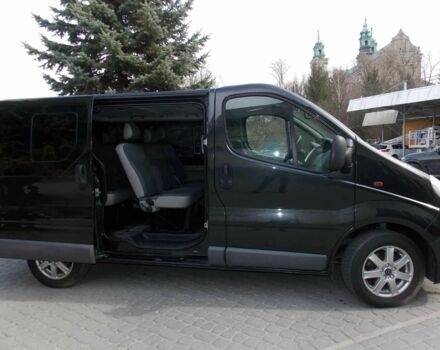 Черный Опель Виваро, объемом двигателя 2 л и пробегом 190 тыс. км за 9500 $, фото 12 на Automoto.ua