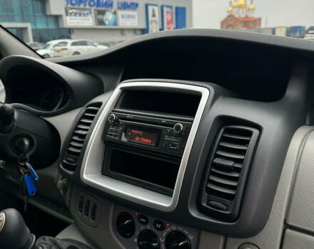 Чорний Опель Віваро, об'ємом двигуна 2 л та пробігом 238 тис. км за 15900 $, фото 17 на Automoto.ua