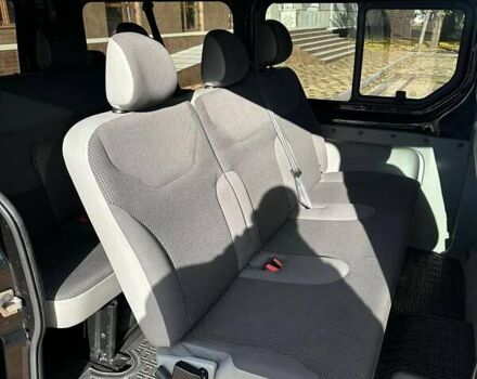 Опель Віваро 2014 у Измаиле на Automoto.ua Чорний Опель Віваро, об'ємом двигуна 2 л та пробігом 262 тис. км за 16500 $, фото 17 на Automoto.ua