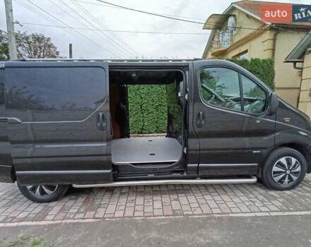 Чорний Опель Віваро, об'ємом двигуна 2 л та пробігом 240 тис. км за 12600 $, фото 6 на Automoto.ua