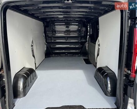 Черный Опель Виваро, объемом двигателя 2 л и пробегом 243 тыс. км за 13750 $, фото 21 на Automoto.ua