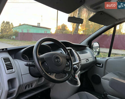 Черный Опель Виваро, объемом двигателя 2 л и пробегом 203 тыс. км за 15950 $, фото 27 на Automoto.ua