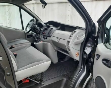 Черный Опель Виваро, объемом двигателя 2 л и пробегом 288 тыс. км за 7000 $, фото 13 на Automoto.ua