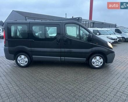 Черный Опель Виваро, объемом двигателя 2 л и пробегом 201 тыс. км за 14700 $, фото 1 на Automoto.ua