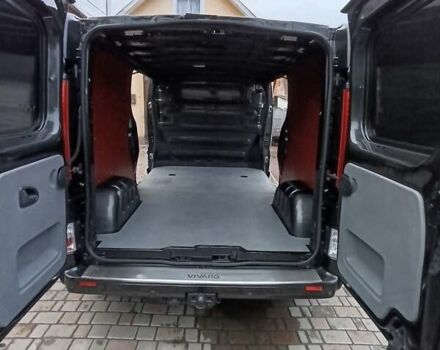 Чорний Опель Віваро, об'ємом двигуна 2 л та пробігом 240 тис. км за 12600 $, фото 1 на Automoto.ua