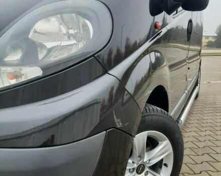 Черный Опель Виваро, объемом двигателя 2 л и пробегом 288 тыс. км за 7000 $, фото 2 на Automoto.ua