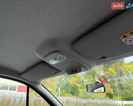Чорний Опель Віваро, об'ємом двигуна 1.6 л та пробігом 268 тис. км за 14300 $, фото 29 на Automoto.ua