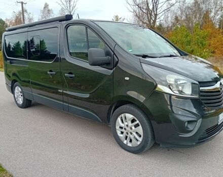 Черный Опель Виваро, объемом двигателя 1.6 л и пробегом 117 тыс. км за 10500 $, фото 2 на Automoto.ua