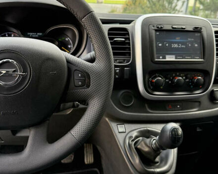 Чорний Опель Віваро, об'ємом двигуна 1.6 л та пробігом 268 тис. км за 14300 $, фото 36 на Automoto.ua