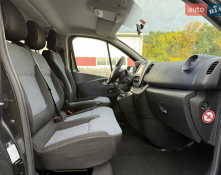 Чорний Опель Віваро, об'ємом двигуна 1.6 л та пробігом 268 тис. км за 14300 $, фото 26 на Automoto.ua