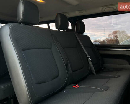 Черный Опель Виваро, объемом двигателя 1.6 л и пробегом 270 тыс. км за 17300 $, фото 16 на Automoto.ua