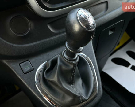 Черный Опель Виваро, объемом двигателя 1.6 л и пробегом 270 тыс. км за 17300 $, фото 13 на Automoto.ua