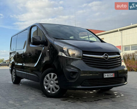 Чорний Опель Віваро, об'ємом двигуна 1.6 л та пробігом 268 тис. км за 14300 $, фото 12 на Automoto.ua