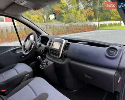 Чорний Опель Віваро, об'ємом двигуна 1.6 л та пробігом 268 тис. км за 14300 $, фото 28 на Automoto.ua