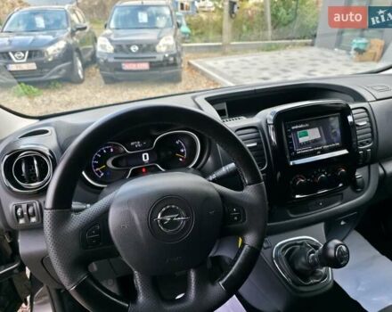 Черный Опель Виваро, объемом двигателя 1.6 л и пробегом 206 тыс. км за 14200 $, фото 15 на Automoto.ua