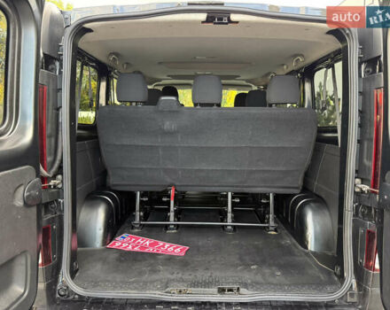 Чорний Опель Віваро, об'ємом двигуна 1.6 л та пробігом 268 тис. км за 14300 $, фото 17 на Automoto.ua