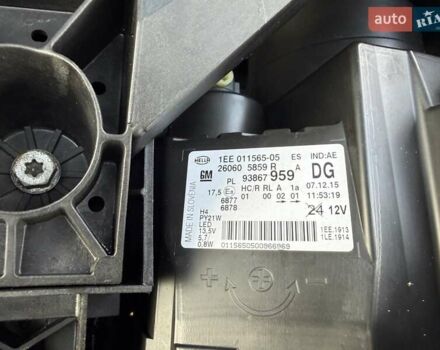 Черный Опель Виваро, объемом двигателя 1.6 л и пробегом 244 тыс. км за 19500 $, фото 58 на Automoto.ua