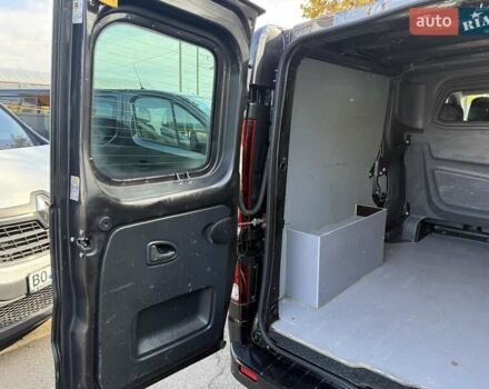 Черный Опель Виваро, объемом двигателя 1.6 л и пробегом 244 тыс. км за 19500 $, фото 45 на Automoto.ua