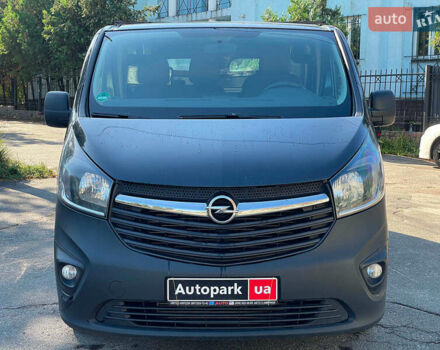Черный Опель Виваро, объемом двигателя 1.6 л и пробегом 252 тыс. км за 12990 $, фото 1 на Automoto.ua