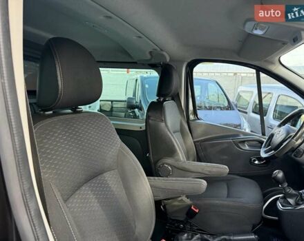 Черный Опель Виваро, объемом двигателя 1.6 л и пробегом 244 тыс. км за 19500 $, фото 30 на Automoto.ua