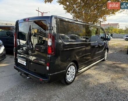 Черный Опель Виваро, объемом двигателя 1.6 л и пробегом 244 тыс. км за 19500 $, фото 7 на Automoto.ua