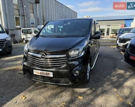 Черный Опель Виваро, объемом двигателя 1.6 л и пробегом 244 тыс. км за 19500 $, фото 2 на Automoto.ua