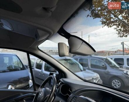 Черный Опель Виваро, объемом двигателя 1.6 л и пробегом 244 тыс. км за 19500 $, фото 34 на Automoto.ua