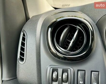 Черный Опель Виваро, объемом двигателя 1.6 л и пробегом 200 тыс. км за 17500 $, фото 43 на Automoto.ua