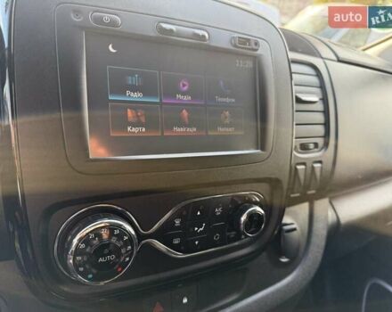 Черный Опель Виваро, объемом двигателя 1.6 л и пробегом 244 тыс. км за 19500 $, фото 21 на Automoto.ua