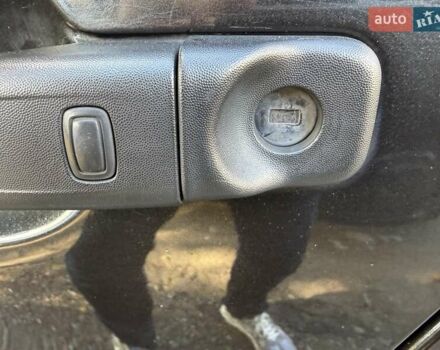 Черный Опель Виваро, объемом двигателя 1.6 л и пробегом 244 тыс. км за 19500 $, фото 11 на Automoto.ua