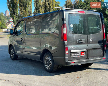 Черный Опель Виваро, объемом двигателя 1.6 л и пробегом 252 тыс. км за 12990 $, фото 11 на Automoto.ua