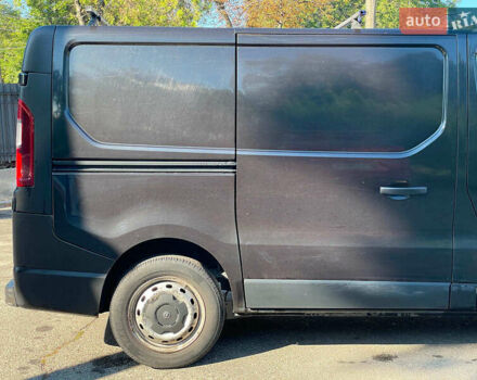 Черный Опель Виваро, объемом двигателя 1.6 л и пробегом 252 тыс. км за 12990 $, фото 6 на Automoto.ua