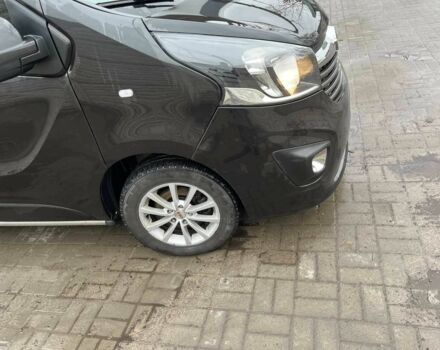 Чорний Опель Віваро, об'ємом двигуна 1.6 л та пробігом 166 тис. км за 16500 $, фото 12 на Automoto.ua